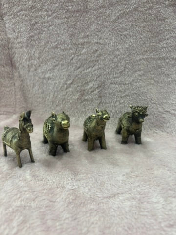 Z .ANTIQUE FORM STATUE FIGURE OF 4 FARM ANIMAL COLLECTION