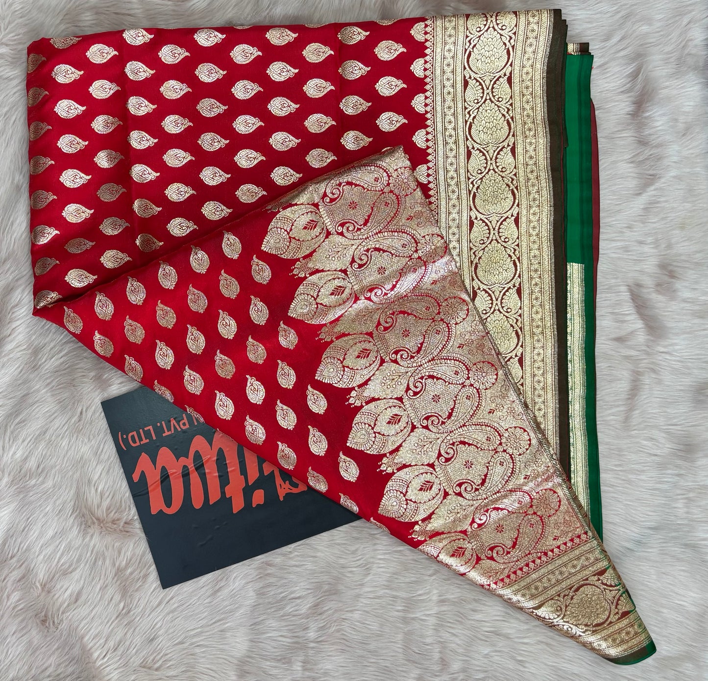 RADIANT BANARASI SAREE IN RED COLOUR WITH SMALL BOOTIES AND HEAVY BORDER WITHCONTRAST GREEN PALLU
