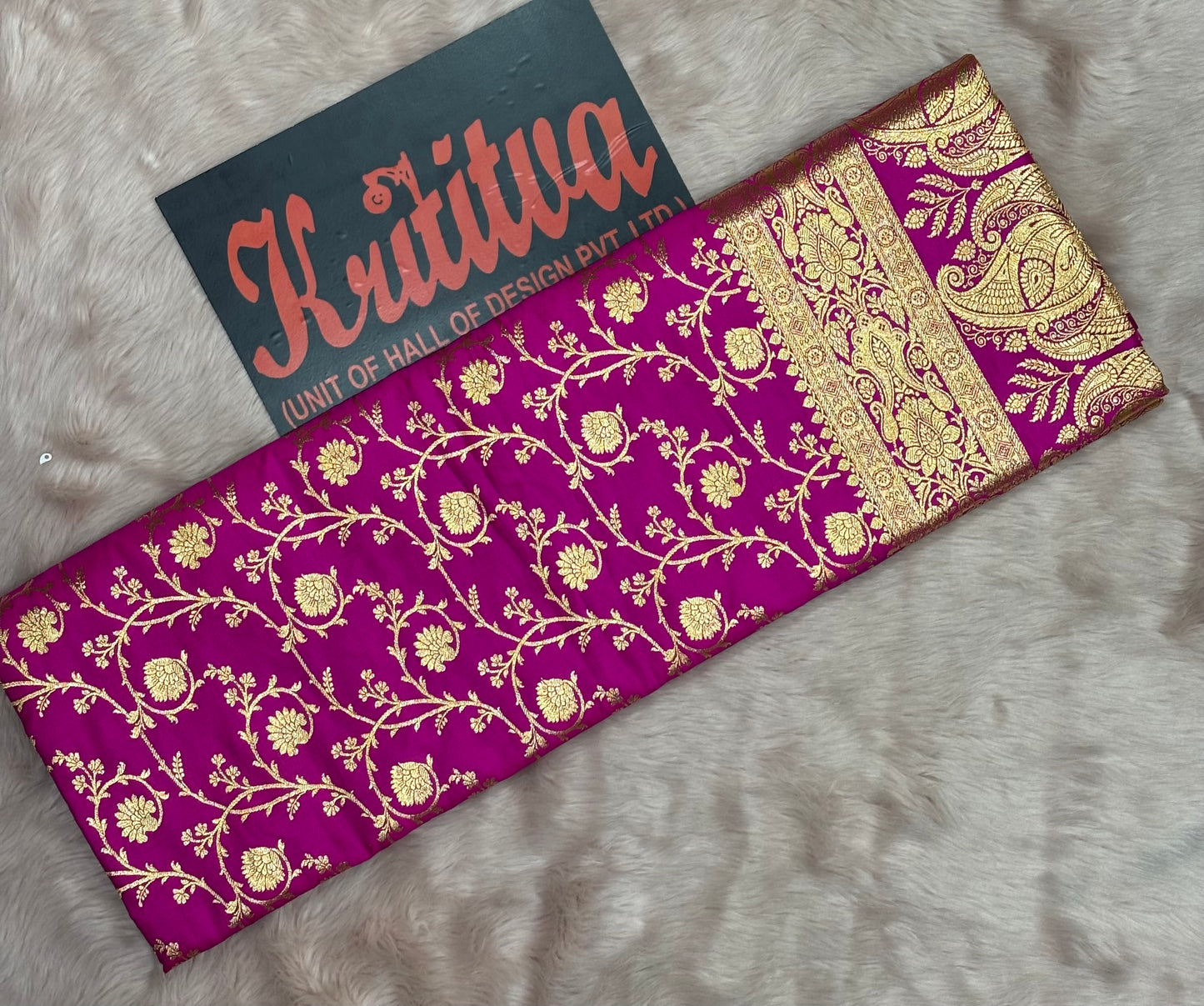 BANARASI KATAN WEAVING FILLED ZAAL BOOTIES GOLDEN ZARI WORK IN MESMERISING PINK BANARASI SAREE