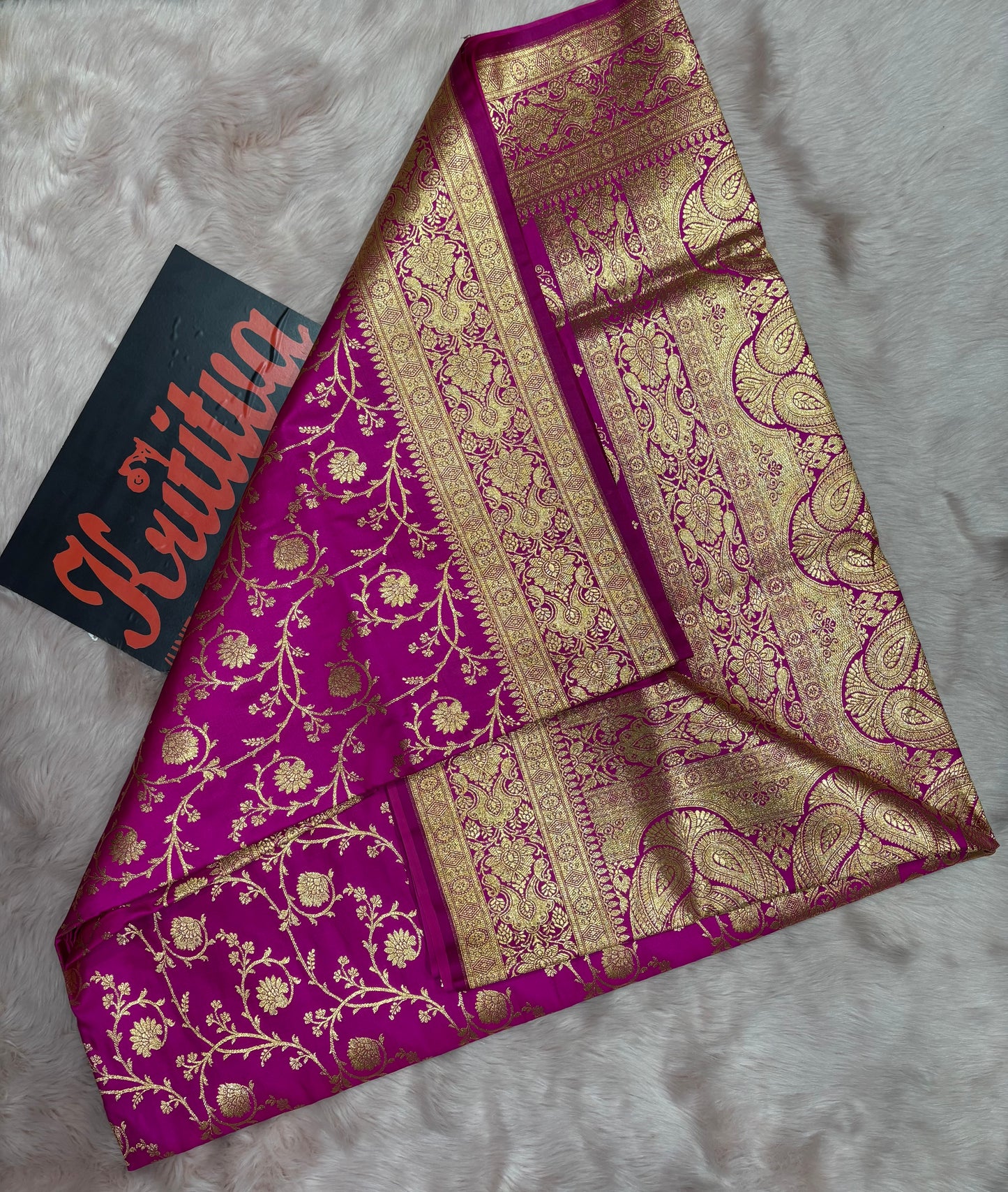 BANARASI KATAN WEAVING FILLED ZAAL BOOTIES GOLDEN ZARI WORK IN MESMERISING PINK BANARASI SAREE