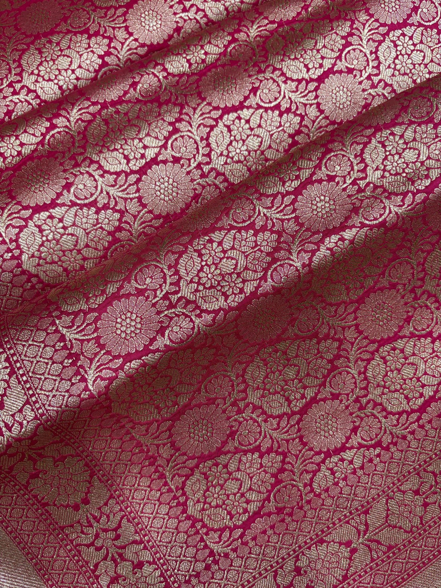 MESMERISING BANARASI PURE KATAN WEAVING FULL ZAAL BOOTIES WORK , BANARASI SAREE IN ROSE RED COLOUR