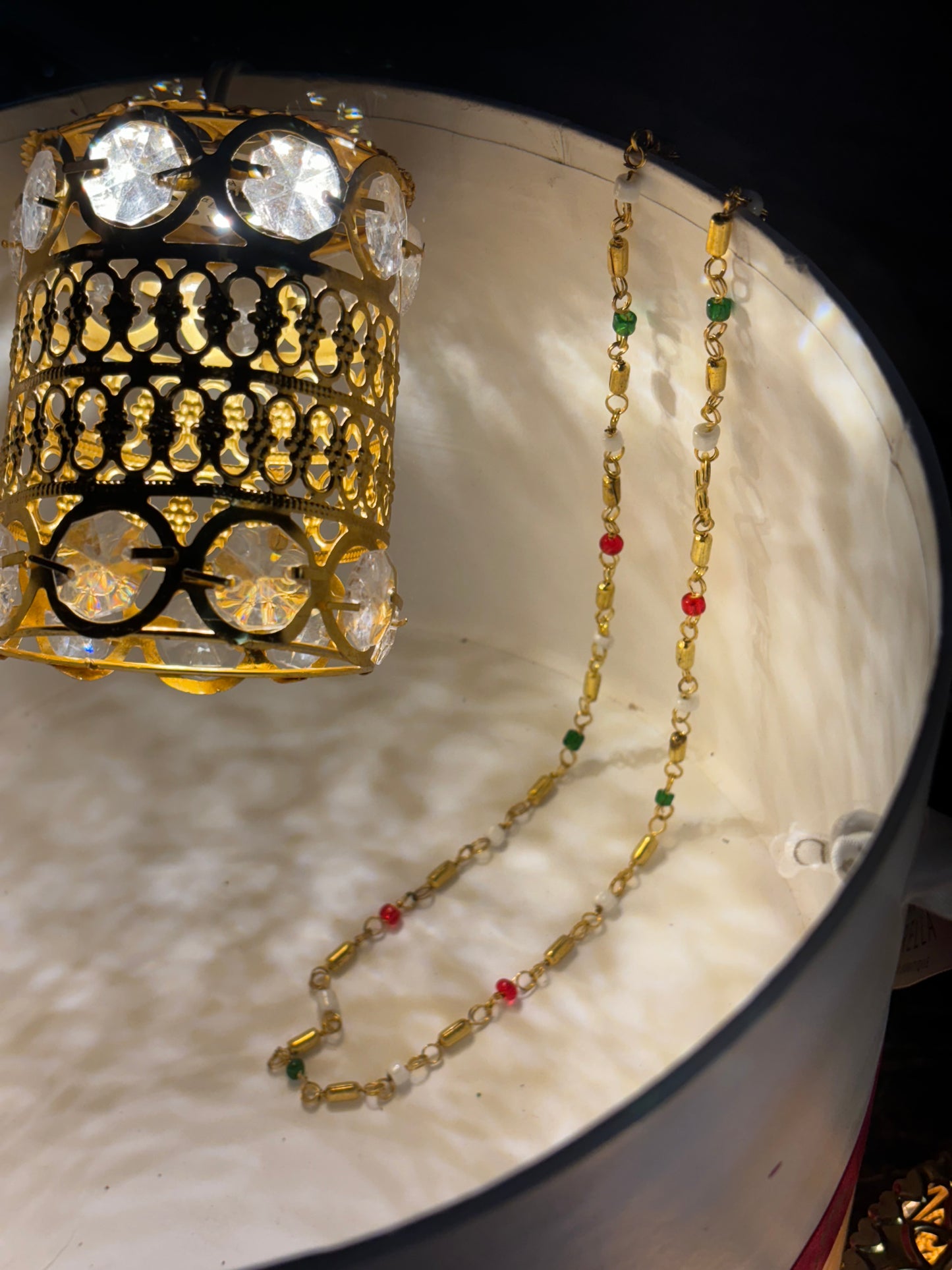 MULTICOLOUR BEADS AND STONE CHAIN