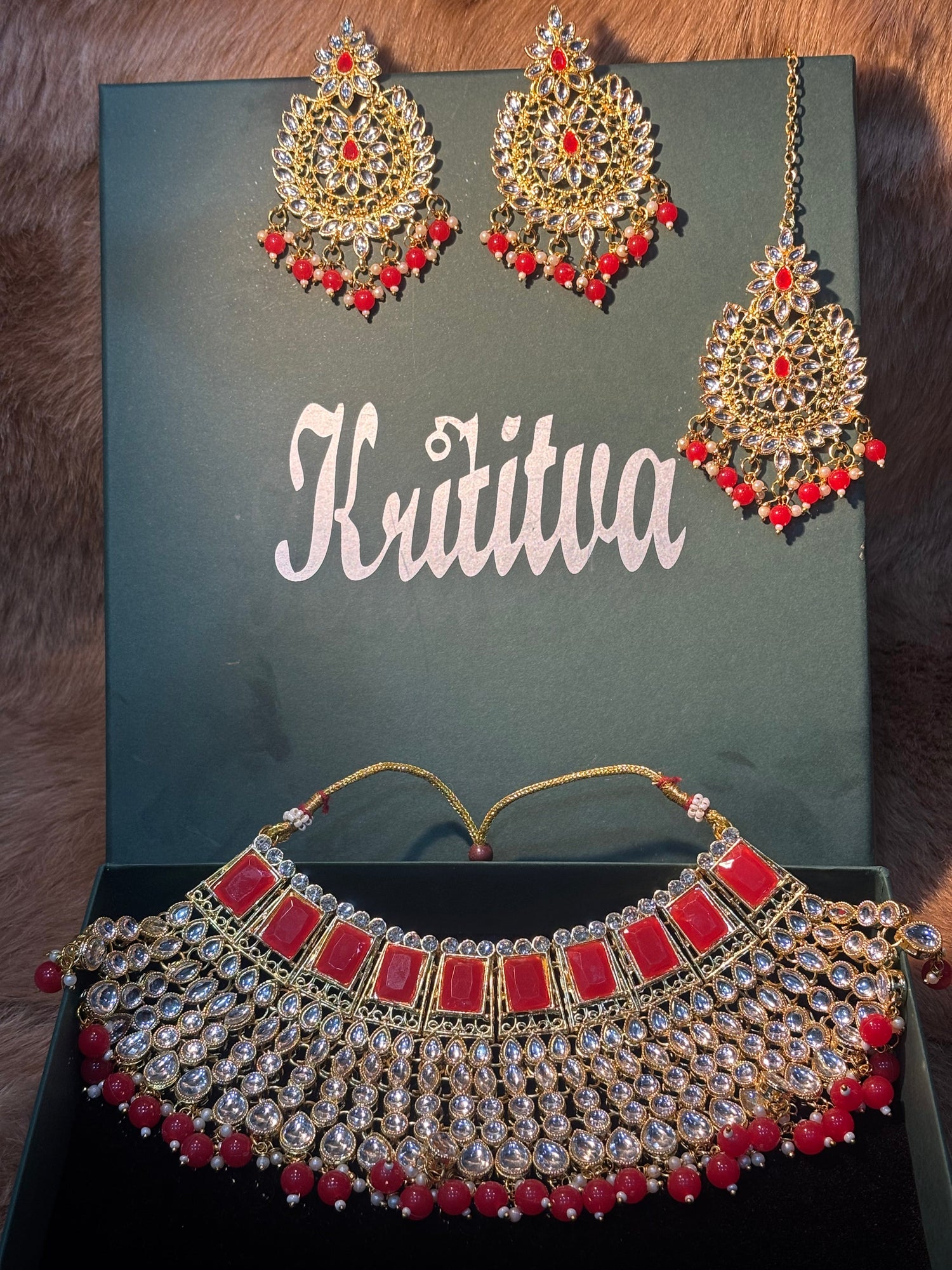 FASHION JEWELLERY