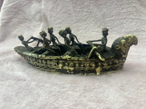 Z .ANTIQUE FORM STATUE OF A BIG DECORATED ROYAL BOAT WITH MEN.