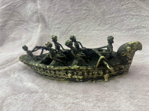 Z .ANTIQUE FORM STATUE OF A BIG DECORATED ROYAL BOAT WITH MEN.