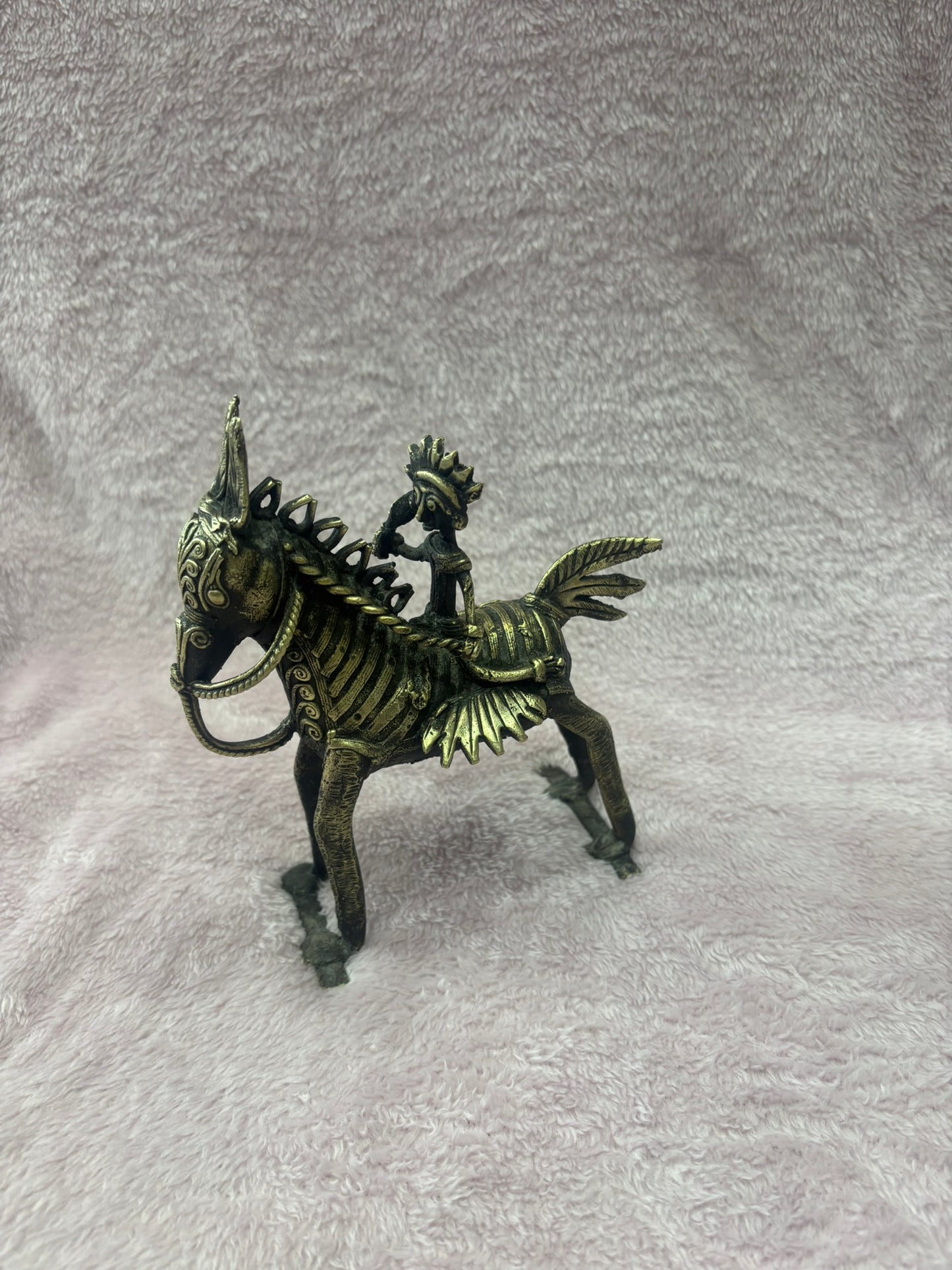 Z.A ROYAL HORSE WITH RIDER .IN ANTIQUE FIGURE