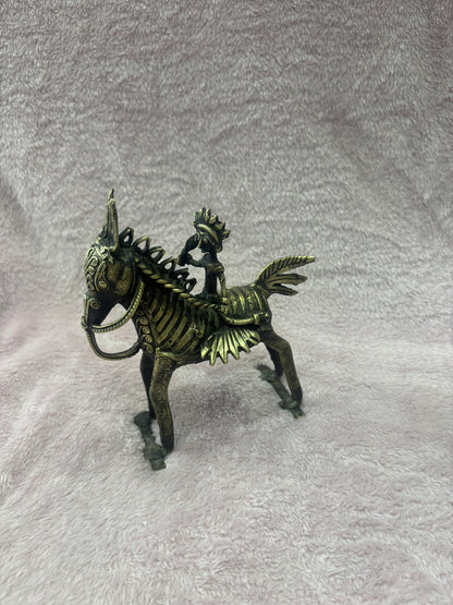 Z.A ROYAL HORSE WITH RIDER .IN ANTIQUE FIGURE