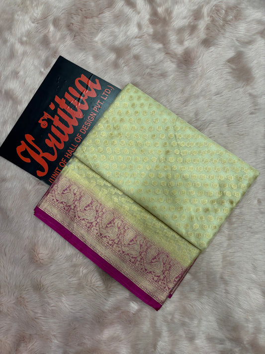 BEAUTIFUL  SAREE IN DUAL CONTRAST SHADES WITH SMALL BOOTIES AND TRADITIONAL WEAVING BORDER