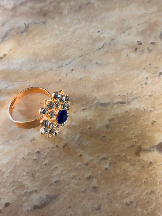 STONE RING IN ROYAL BLUE SHADE