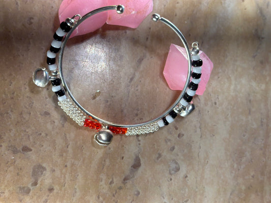 WHITE ,BLACK  AND RED BEADS BRACELATE FOR KIDS