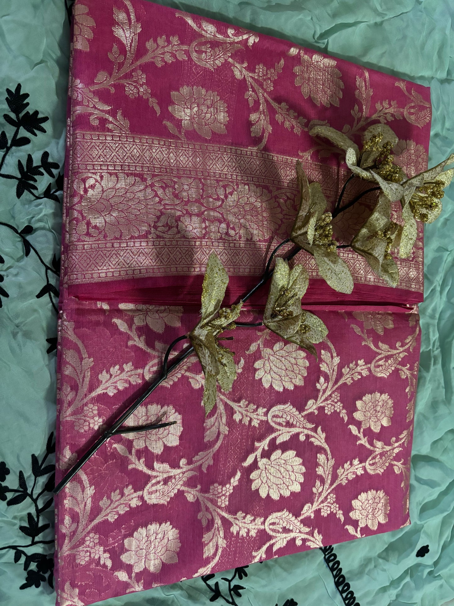 PINK SAREE WITH ZARI WORK WHOLEOVER