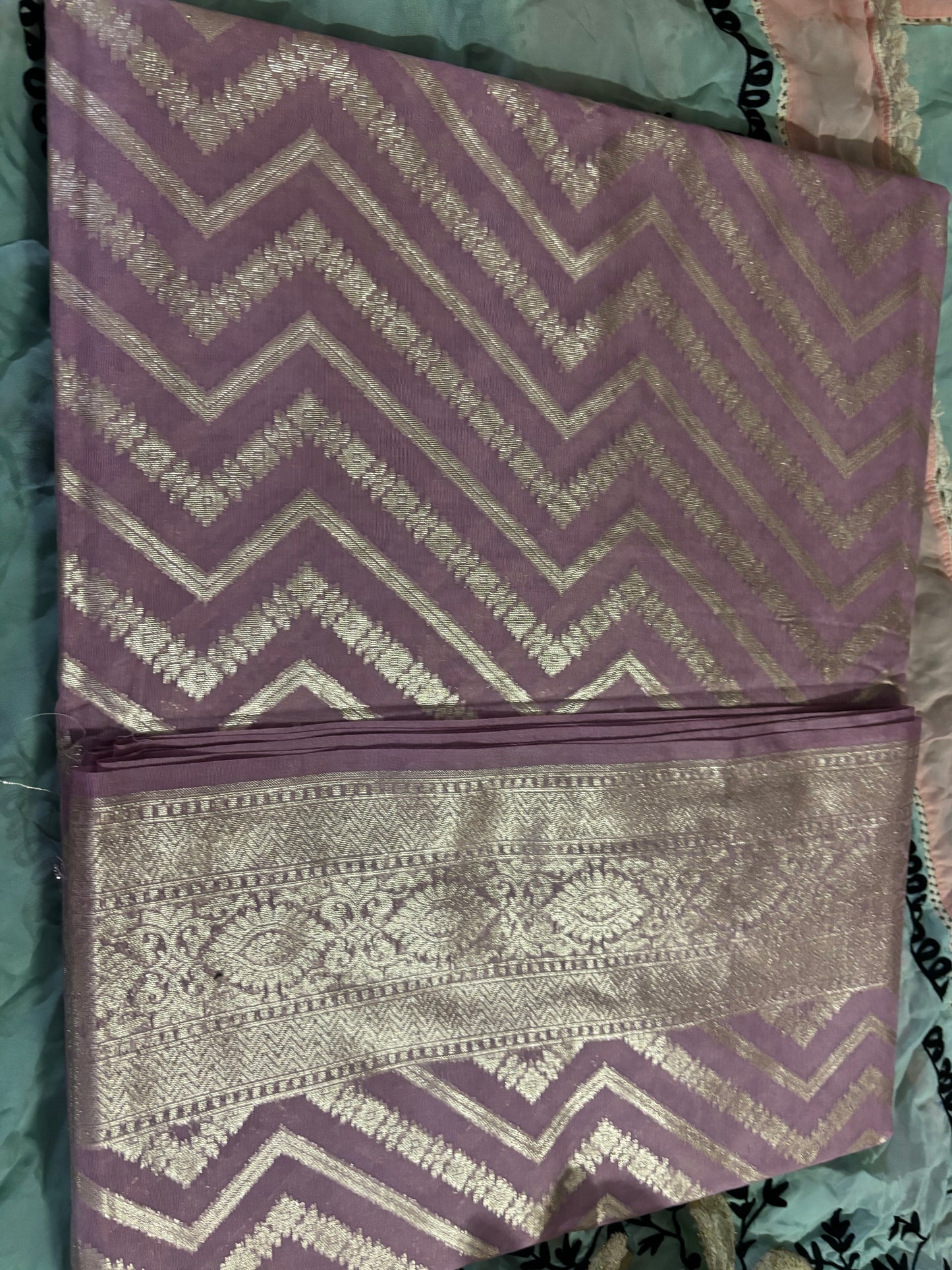 MOUVE COLOUR BACKGROUND , ZARI WORK PATTERN IN WHOLE ROLEX COTTON SILK SAREE
