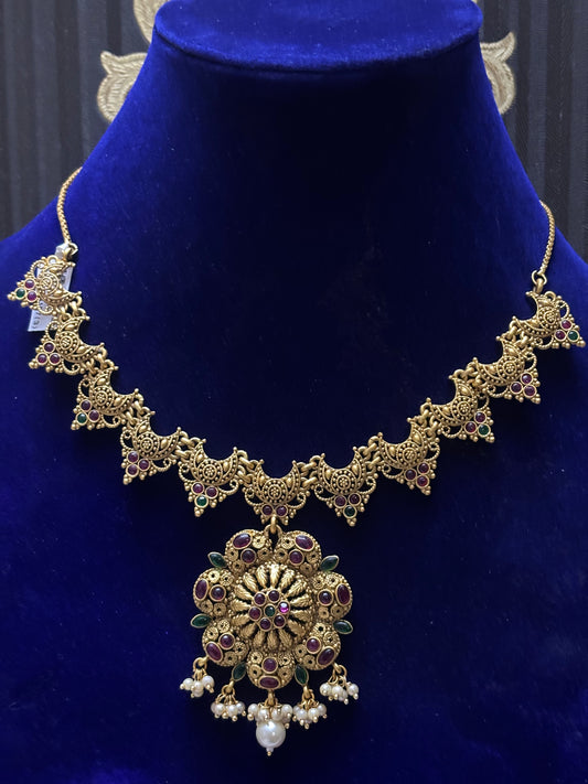 traditional design necklace 2