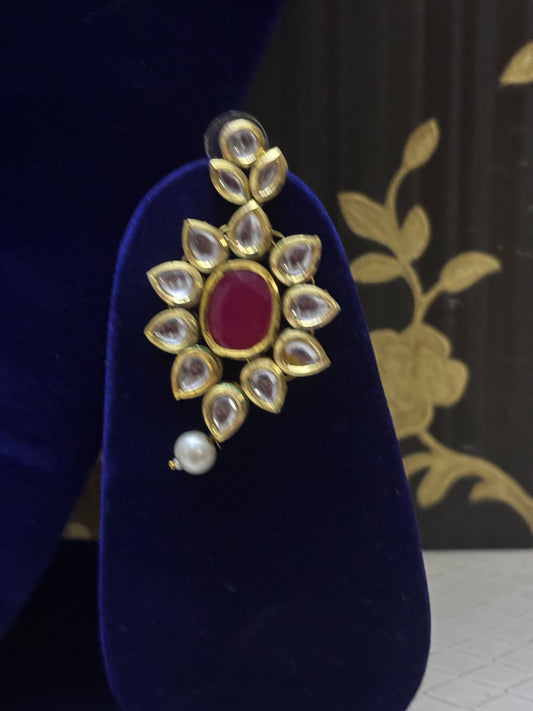 red pendant thin chokar