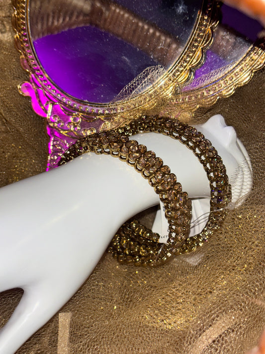 Golden design kada in traditional pattern