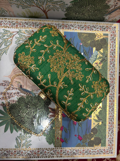 EMROIDERED WEDDING CLUTCH GREEN COLOUR