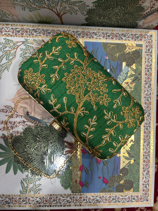 EMROIDERED WEDDING CLUTCH GREEN COLOUR