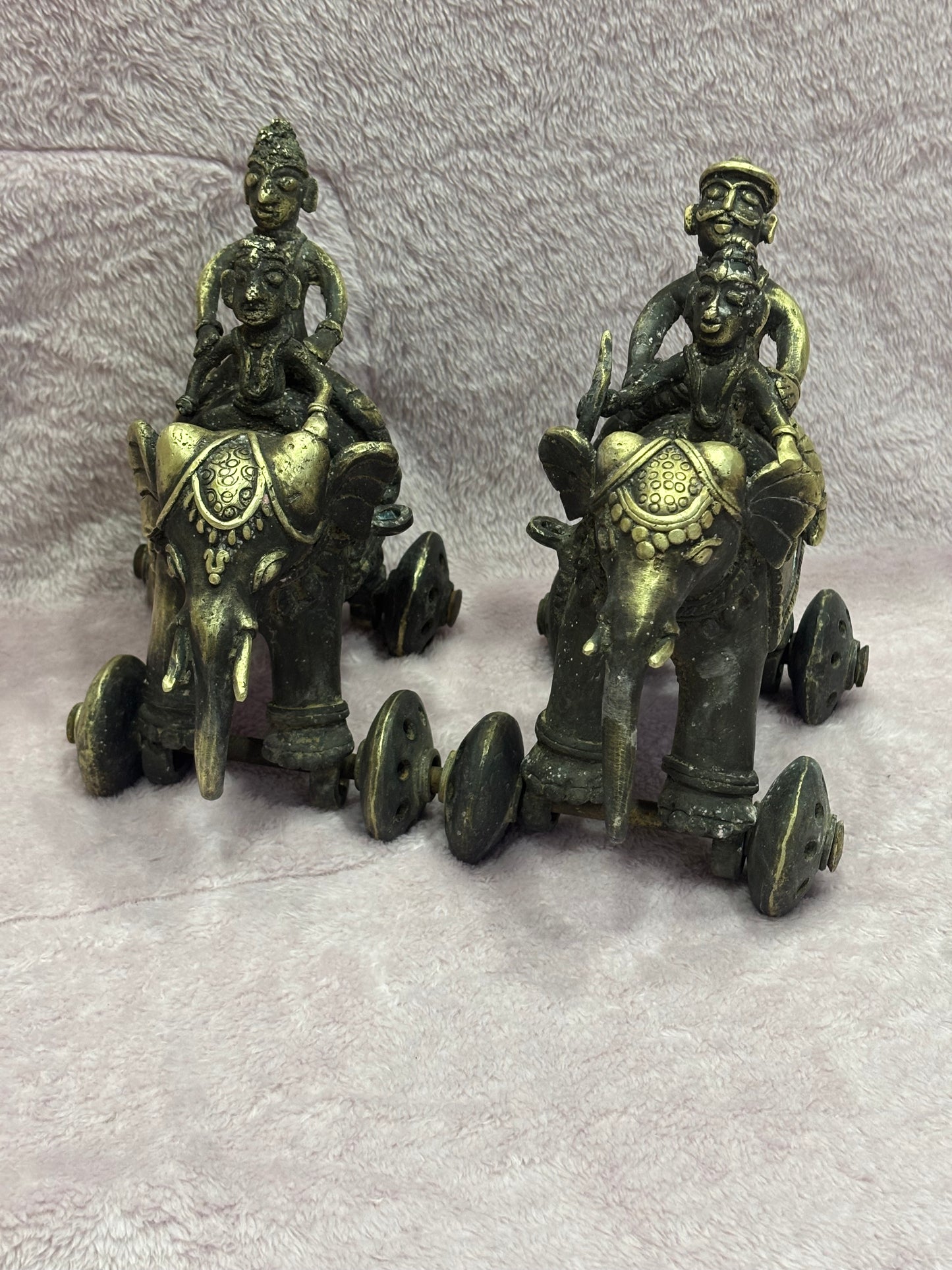 Z .ANTIQUE FORM STATUE OF 2 MEN SITTING ON ELEPHANT