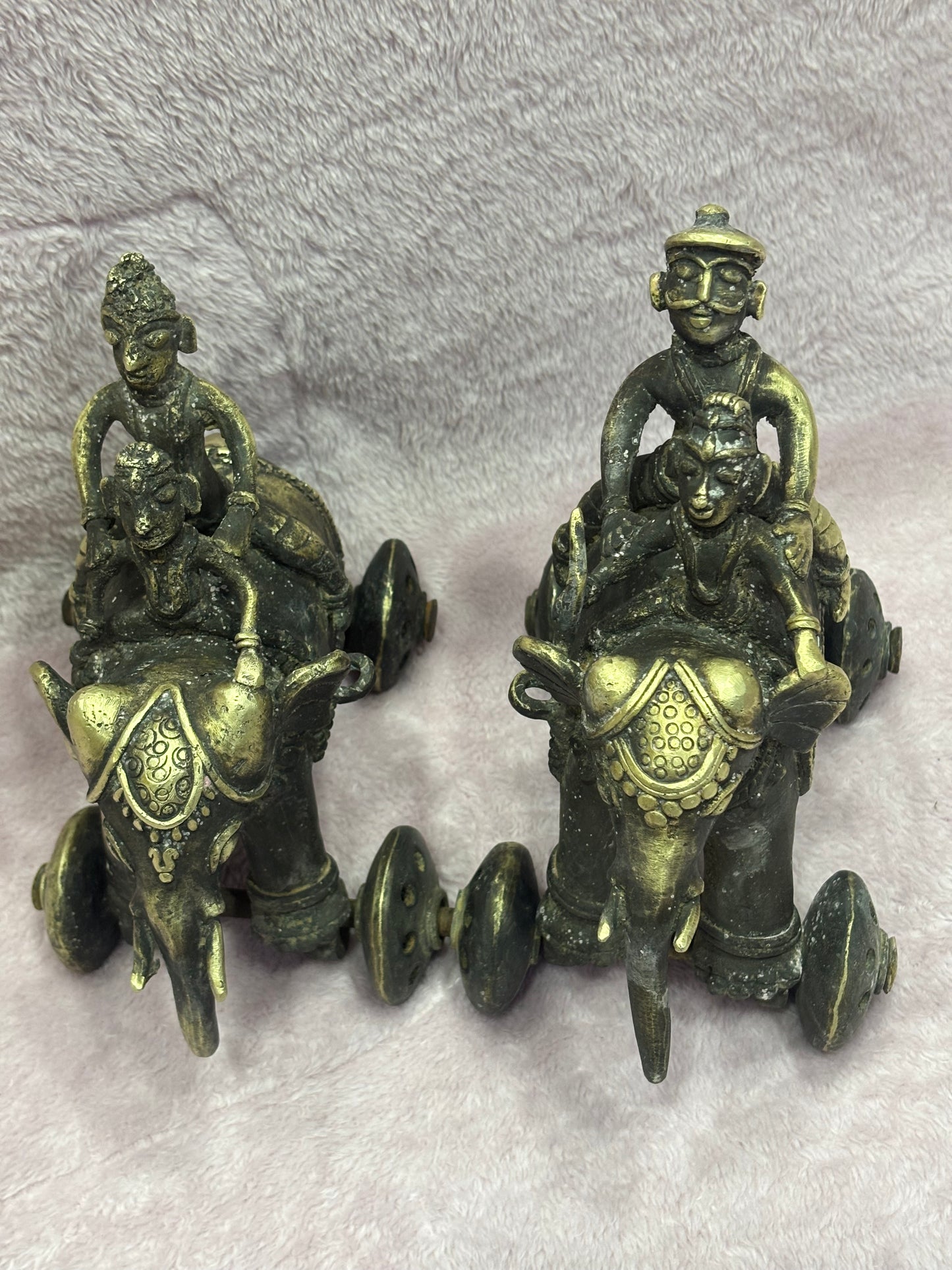 Z .ANTIQUE FORM STATUE OF 2 MEN SITTING ON ELEPHANT
