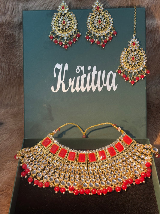 MAGNIFICENT  HEAVY CHOKER DESIGNED WITH  RED , GOLDEN AND SILVER STONE AND BEADS