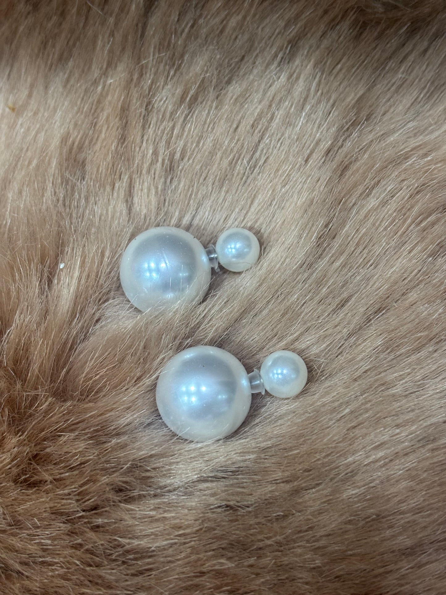 DUAL WAY USE VERY BEAUTIFUL PEARL EARRING