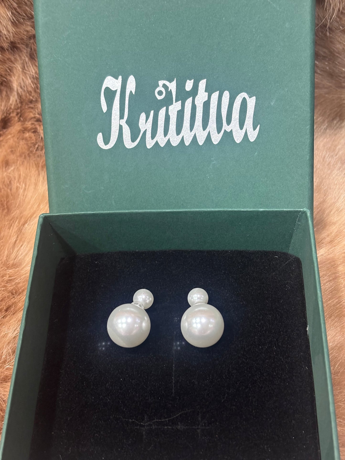 DUAL WAY USE VERY BEAUTIFUL PEARL EARRING