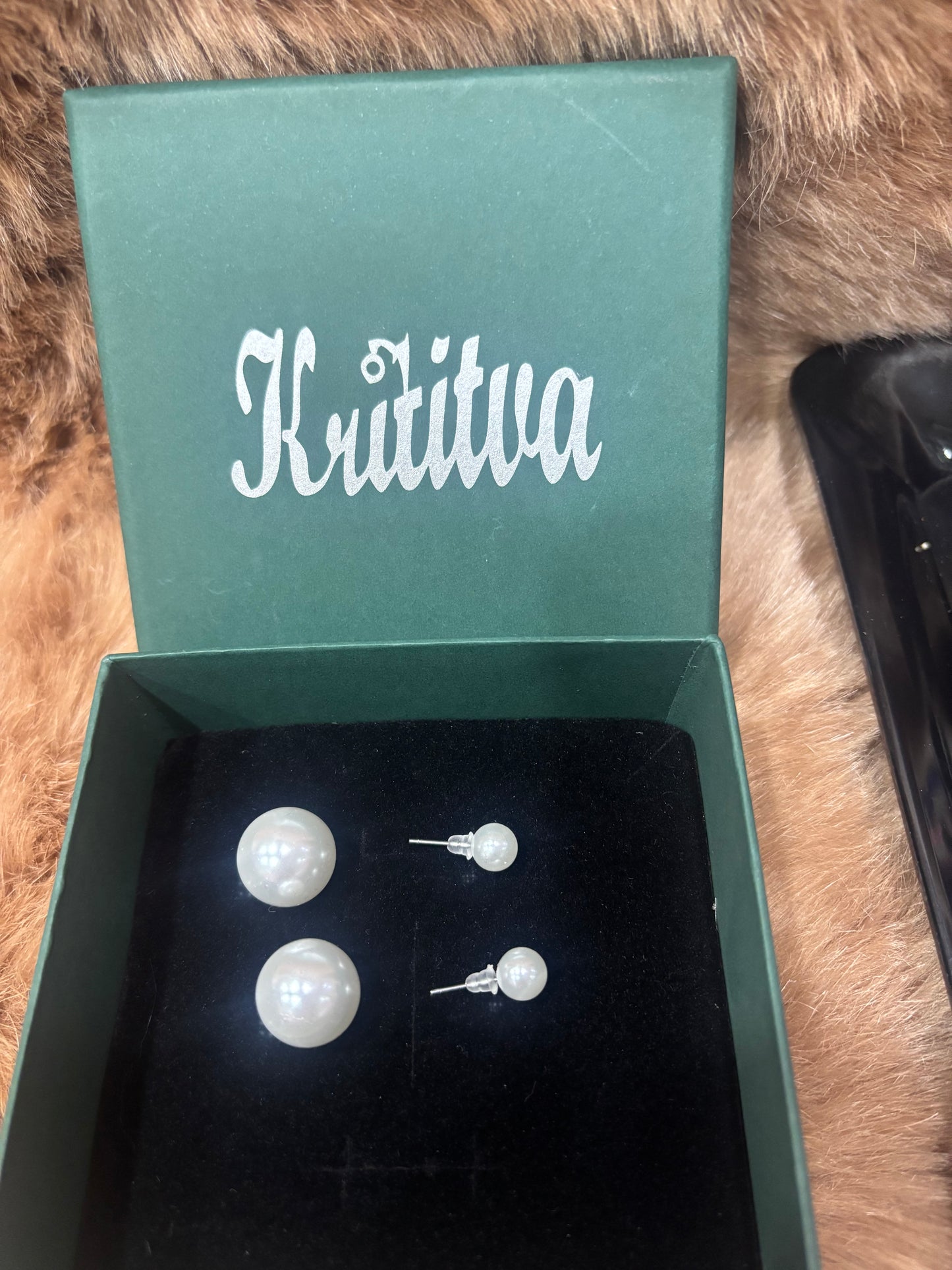 DUAL WAY USE VERY BEAUTIFUL PEARL EARRING