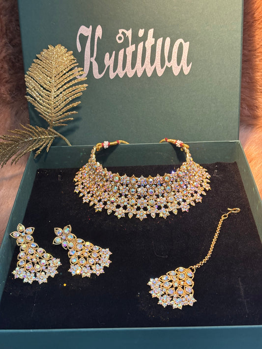 BEAUTIFUL GOLDEN SILVER FUSION STONE CHOKER SET